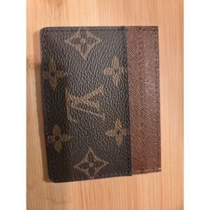Louis Vuitton Credit Card Holder